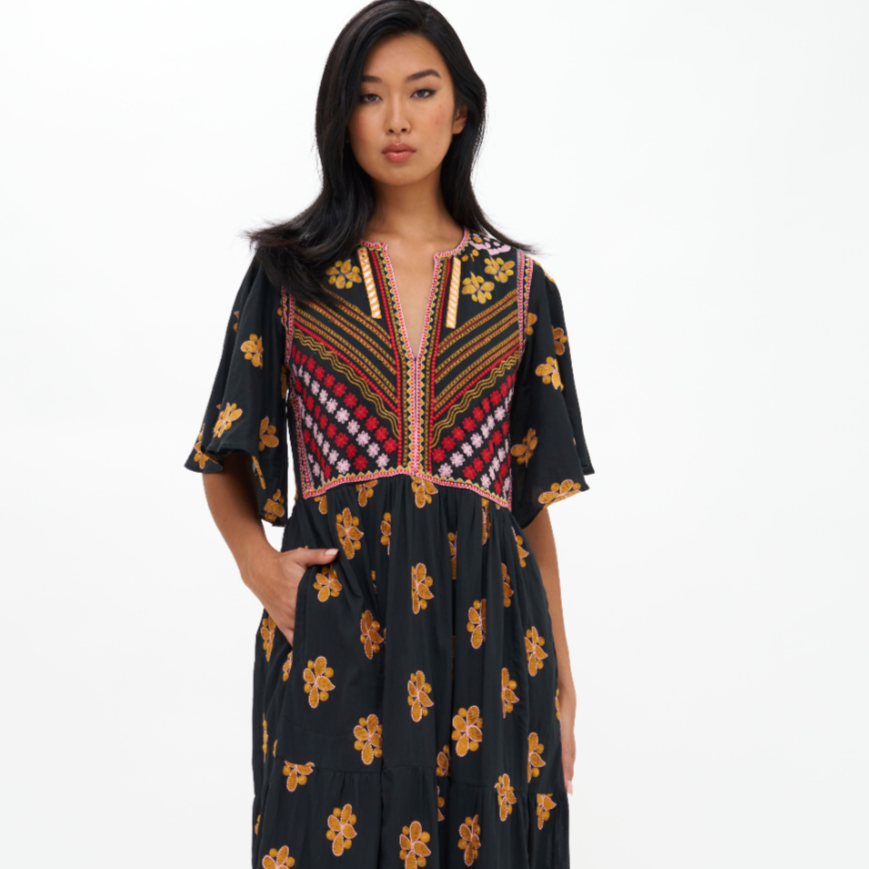 Flirty V-Neck Maxi inn Lucknow Black
