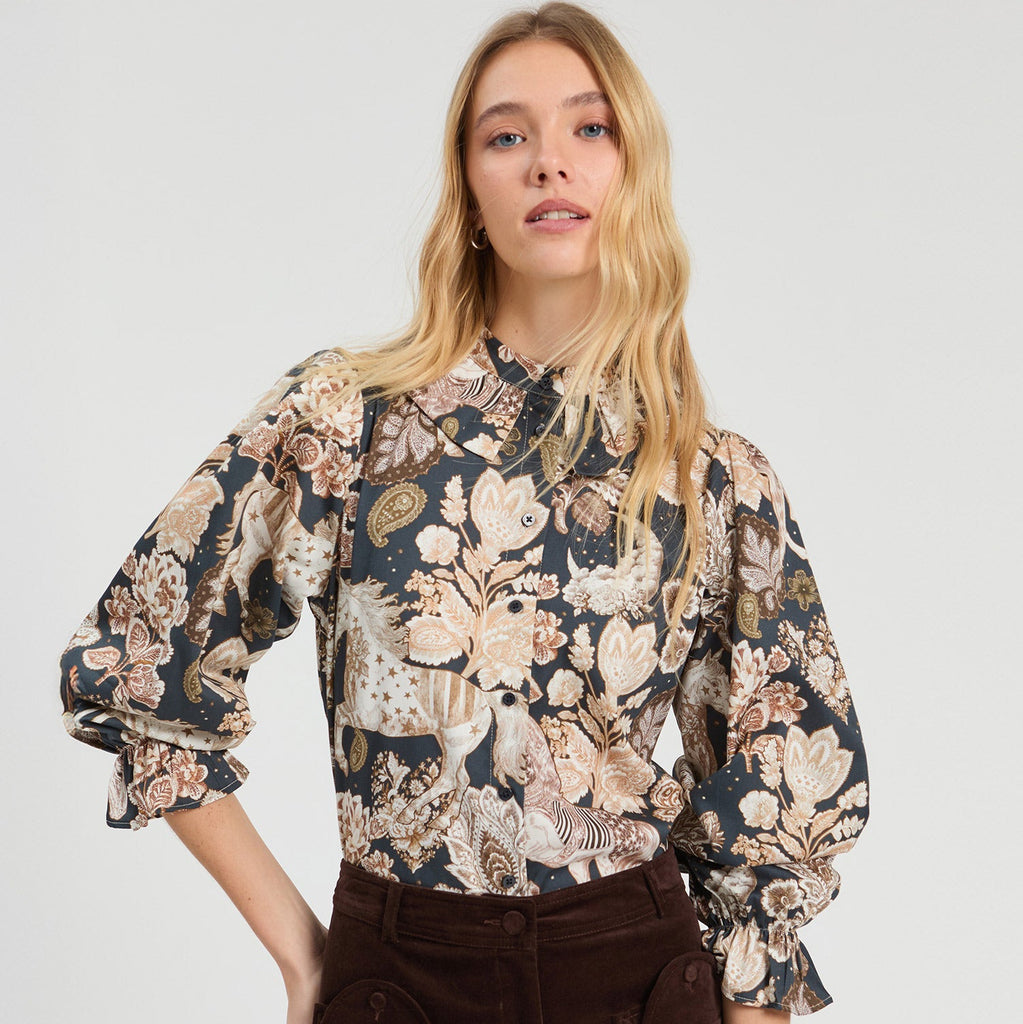 Maxima Shirt in Caballos