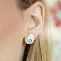 Monomoy Shell Stud