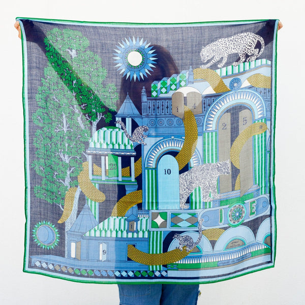 Nicolas Square Scarf in Green
