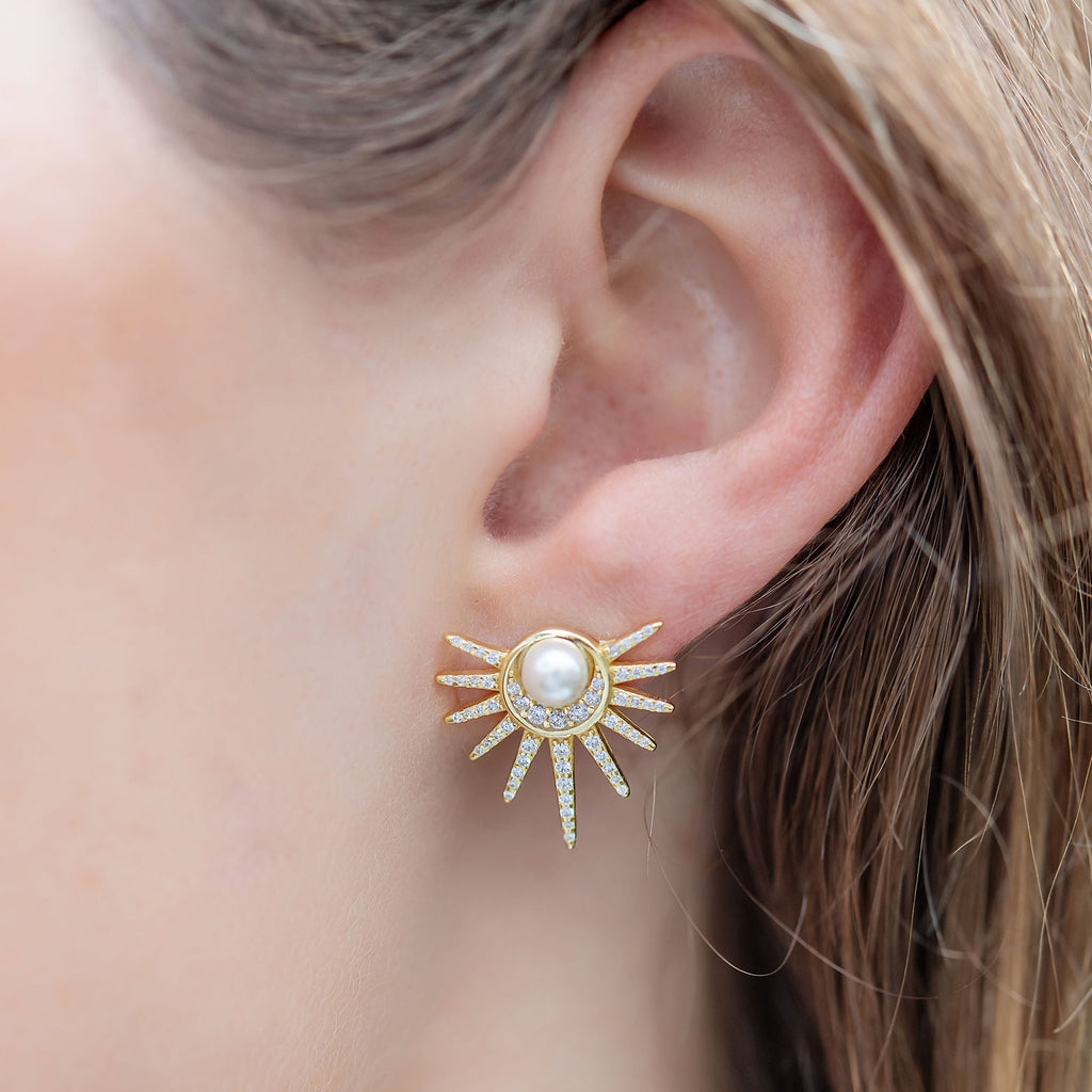 Pearl-Burst Earring